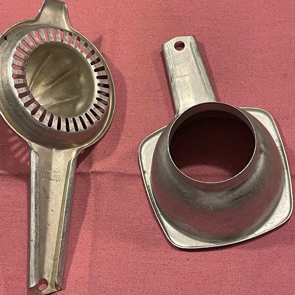 Vintage Foley Handheld Aluminum JUICER REAMER & CANNING FUNNEL - Picture 7 of 11